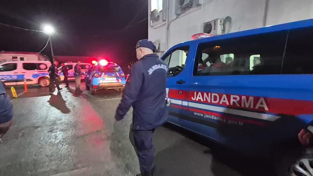 Bartın'da önce eğlence merkezi ardından hastane karıştı: 3 yaralı