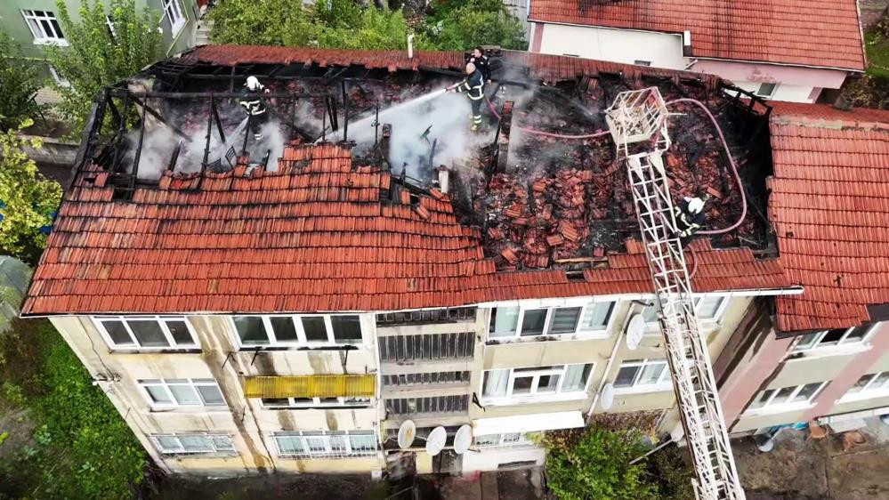 Karabük'te çatı katında korkutan yangın