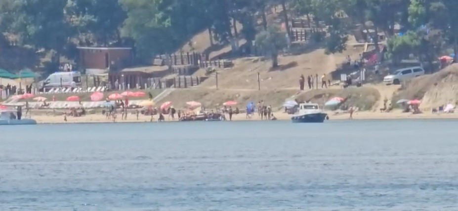 Sinop'ta tekne alabora oldu, 6 kişi kurtarıldı